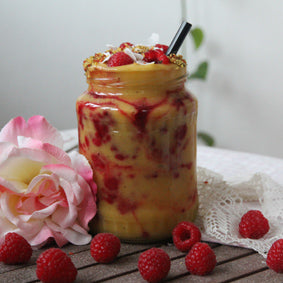 Mango Smoothie mit Himbeeren
